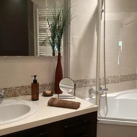 Appartement Central Et Confortable *